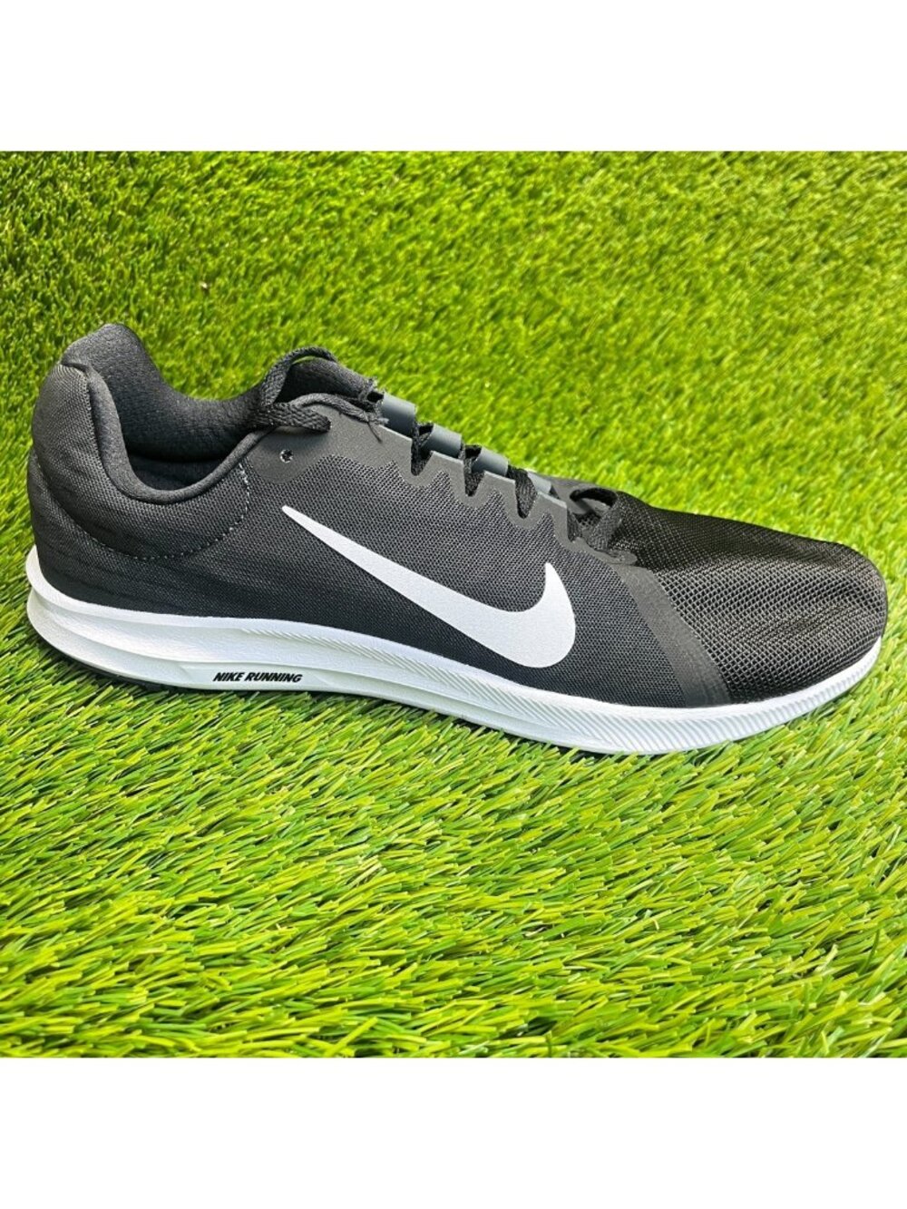 Nike Downshifter 8 Mens Size 10 Black Athletic Running Training Shoes Sneakers
